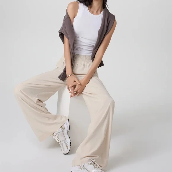 NWT Vuori Haven Pants Ribbed Wideleg Lightweight Soft Suede Women’s Size M Cream - Picture 2 of 15